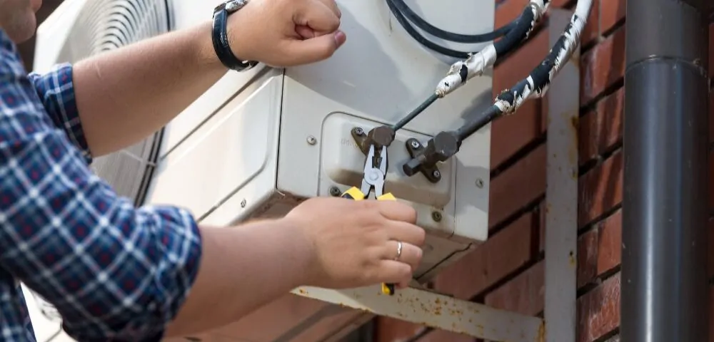 Nuestro proceso de reparación de aire acondicionado de emergencia: ayuda rápida cuando más la necesita Nuestro proceso de reparacion de aire acondicionado de emergencia 1000x480 - Nuestro proceso de reparación de aire acondicionado de emergencia: ayuda rápida cuando más la necesita