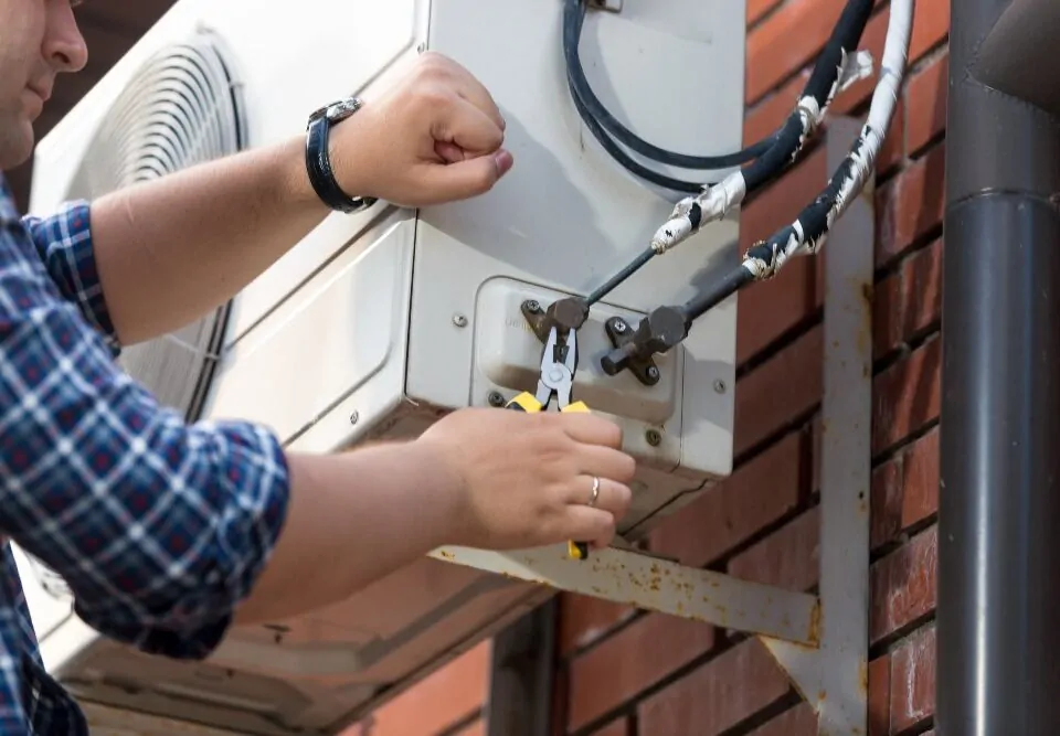 Nuestro proceso de reparacion de aire acondicionado de emergencia 960x667 - Nuestro proceso de reparación de aire acondicionado de emergencia: ayuda rápida cuando más la necesita